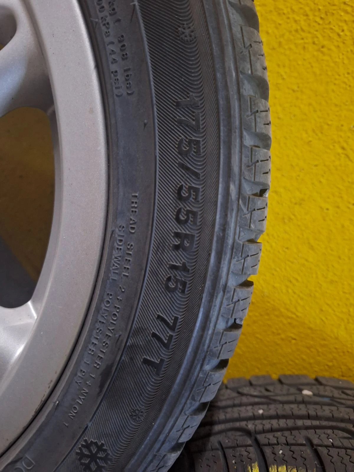    175/55R15  Smart Fortwo | Mobile.bg   3