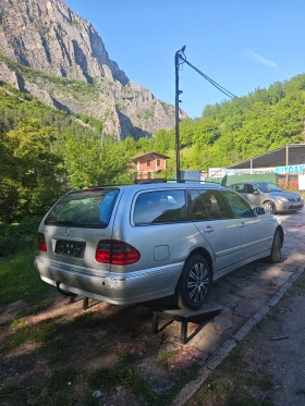 Mercedes-Benz E 320 3.2I 4MATIC, снимка 5