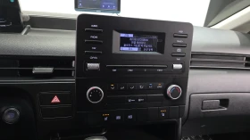 Hyundai Staria Modern* BLIND SPOT* ПОДГРЕВ ВОЛАН* КРАЙНА ЦЕНА, снимка 14
