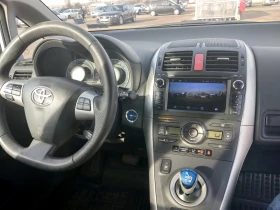 Toyota Auris, снимка 16