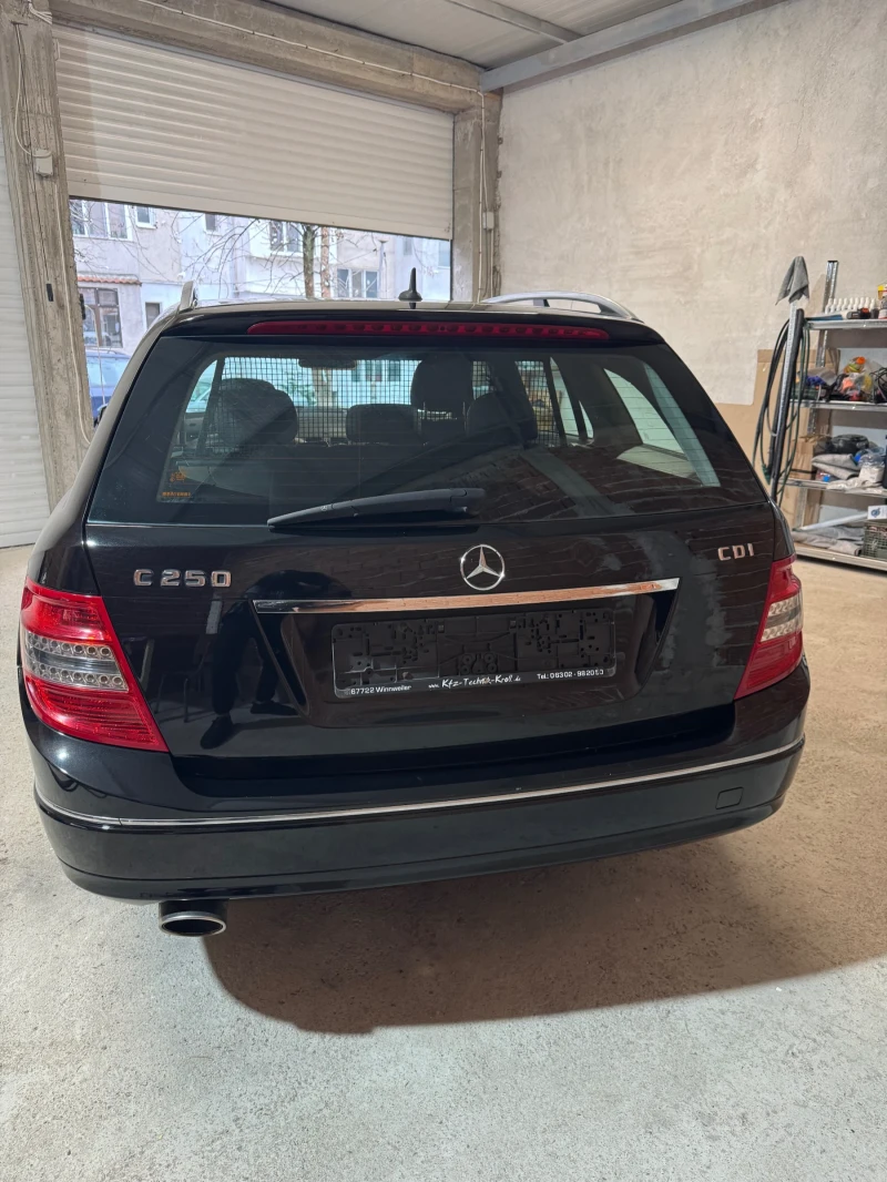 Mercedes-Benz C 250, снимка 4 - Автомобили и джипове - 48674436