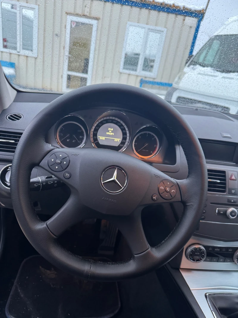 Mercedes-Benz C 250, снимка 9 - Автомобили и джипове - 48674436