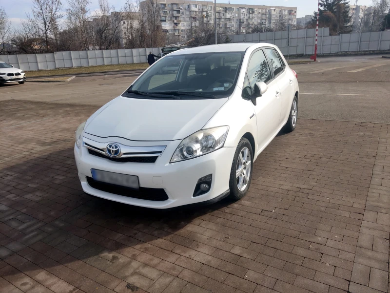 Toyota Auris, снимка 1 - Автомобили и джипове - 48888760