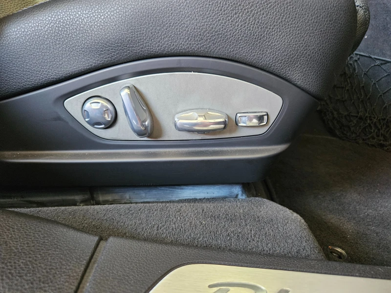Porsche Panamera Platinum Edition, снимка 16 - Автомобили и джипове - 52309083