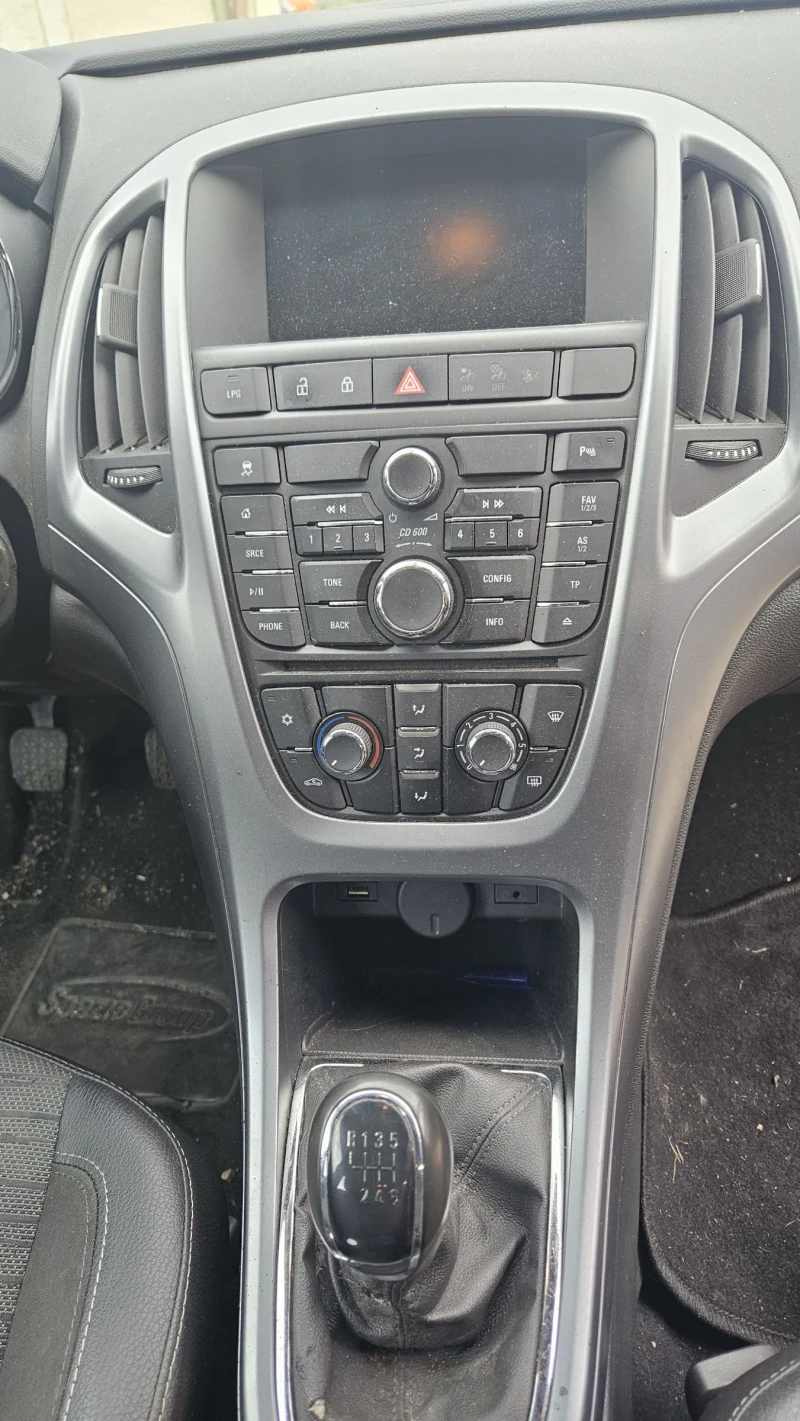 Opel Astra 1.4 LPG На части, снимка 9 - Автомобили и джипове - 52831149