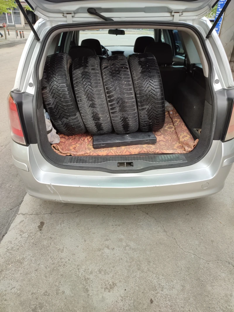 Opel Astra, снимка 3 - Автомобили и джипове - 52676461