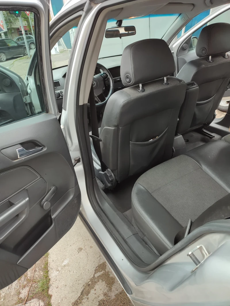 Opel Astra, снимка 11 - Автомобили и джипове - 52676461