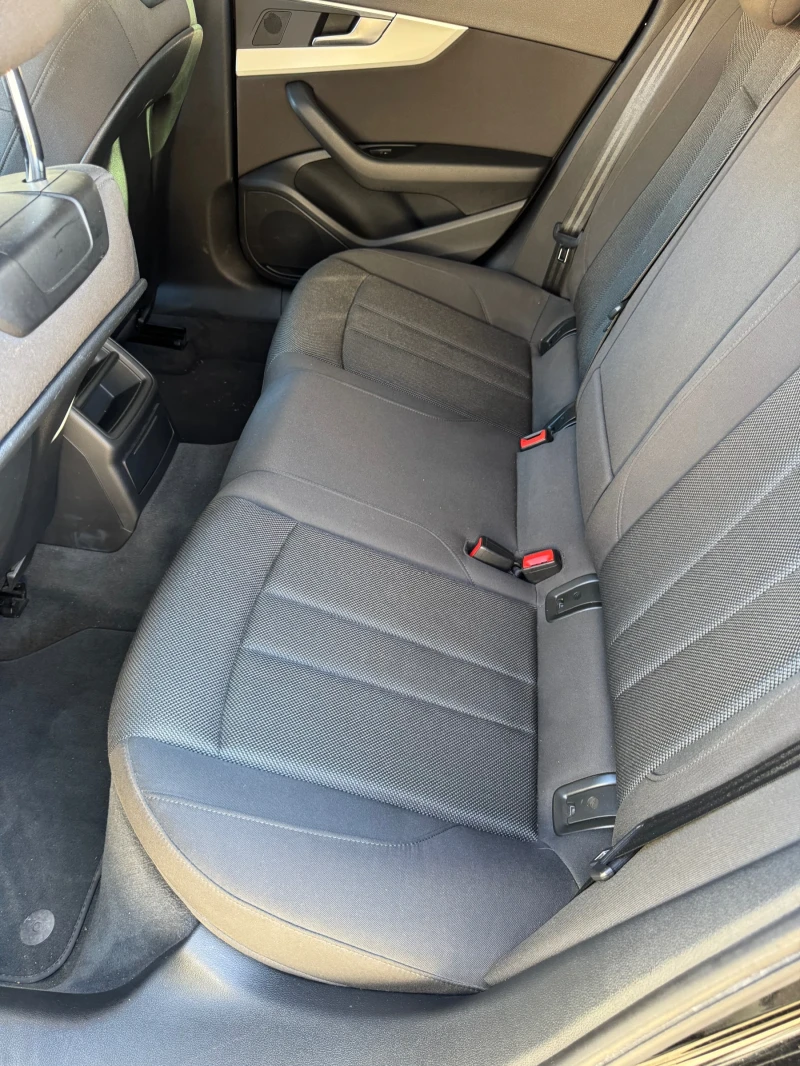 Audi A4 B9 2.0TDI Бартер, снимка 7 - Автомобили и джипове - 52426566