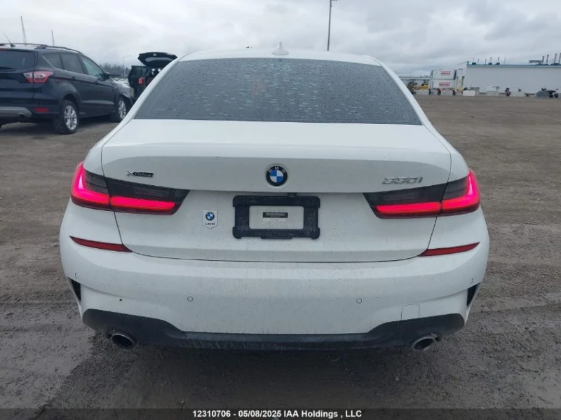 BMW 330 Xi* B48* M-Pack* Digital, снимка 6 - Автомобили и джипове - 52729297
