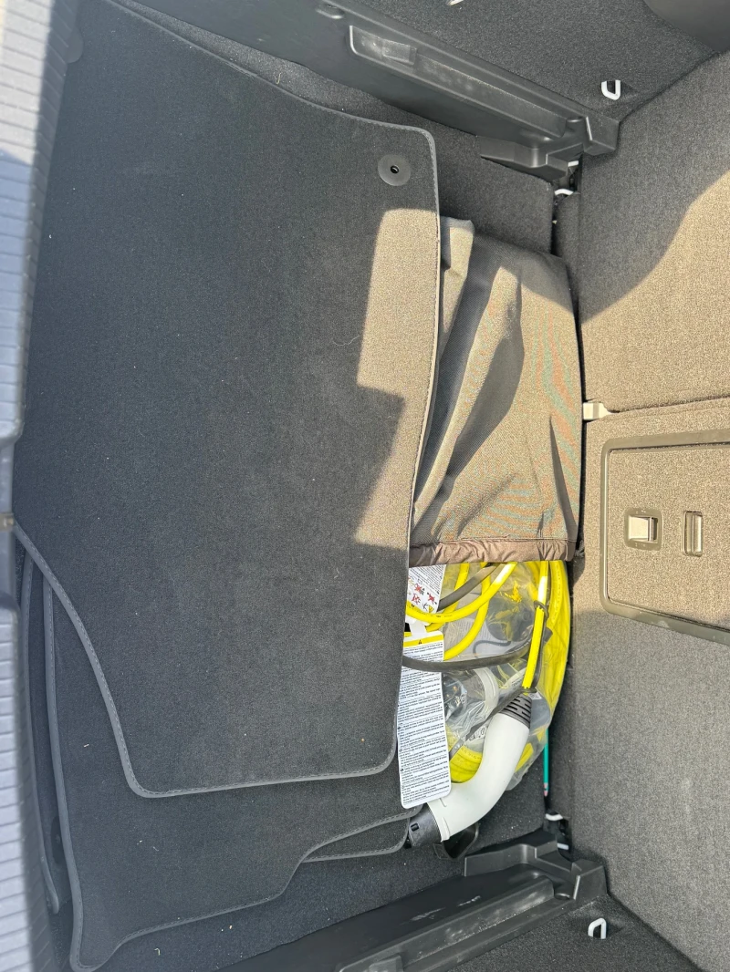 VW ID.3 Pro Perf 62 kWh FACELIFT, снимка 13 - Автомобили и джипове - 52906026