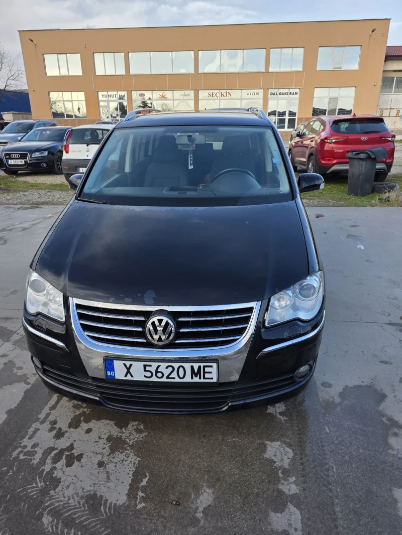 VW Touran 2.0 TDI BMM, снимка 17 - Автомобили и джипове - 53012620