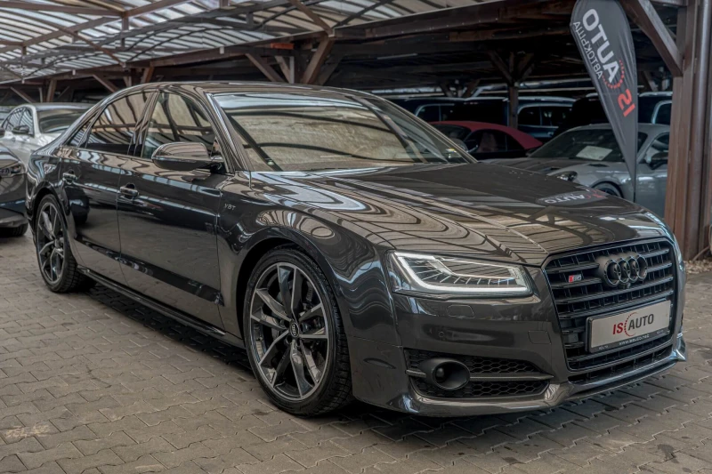 Audi S8 PLUS/Exclusive/RSE/B&O/Distr./Камера 360/Kерамика, снимка 2 - Автомобили и джипове - 53528629
