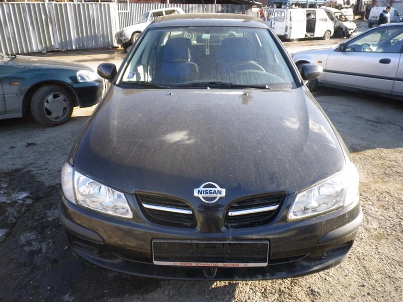 Nissan Almera 2.2 TD, снимка 13 - Автомобили и джипове - 43182231