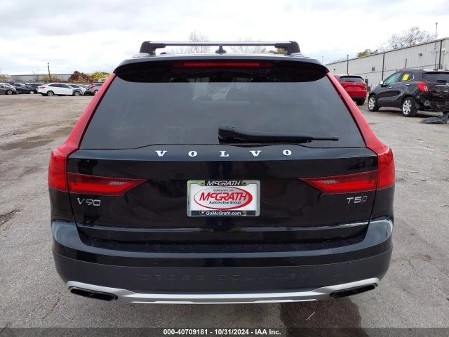 Volvo V90 Cross Country T5* FULL LED* AWD, снимка 5 - Автомобили и джипове - 48619013