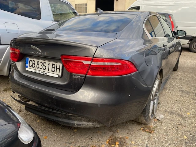 Jaguar XE R SPORT - изображение 4