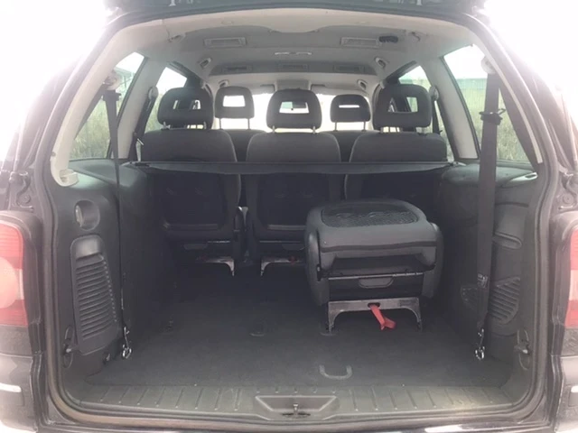VW Sharan 7 места/Navi/, снимка 13 - Автомобили и джипове - 53615793