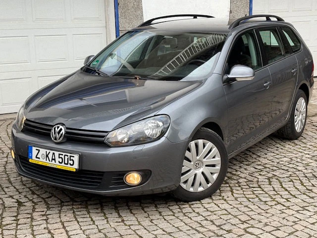 VW Golf Variant 1.6 TDI ГЕРМАНИЯ, снимка 3 - Автомобили и джипове - 55088160