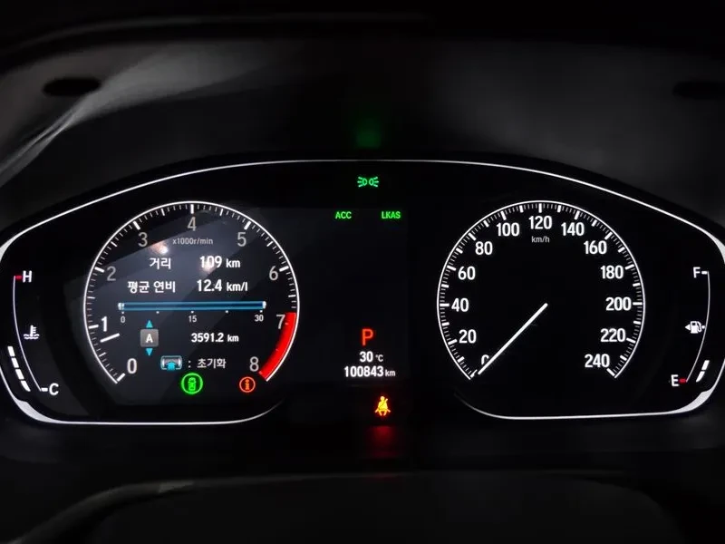 Honda Accord 2.0T SPORT, снимка 8 - Автомобили и джипове - 55796314