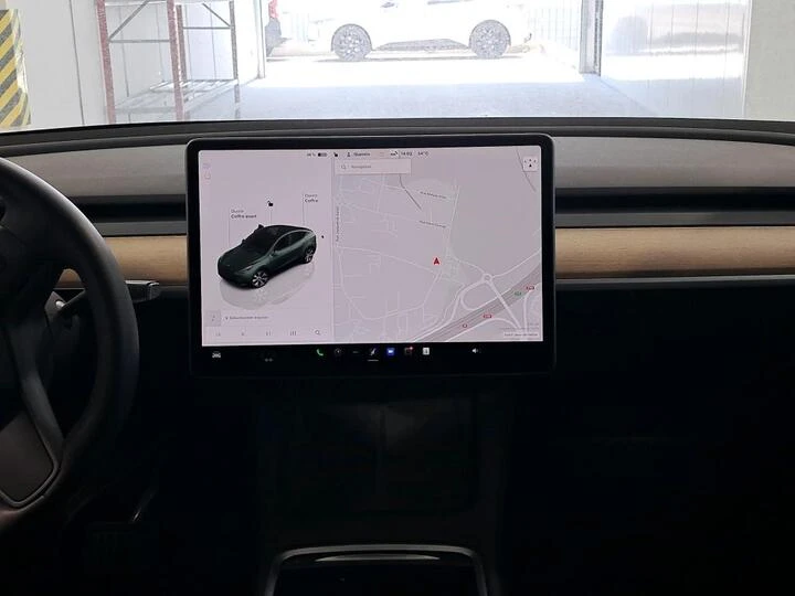 Tesla Model Y Long Range Dual Motor AWD Pano LED Navi Leather, снимка 9 - Автомобили и джипове - 56115552