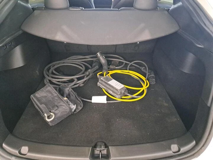 Tesla Model Y Long Range Dual Motor AWD Pano LED Navi Leather, снимка 14 - Автомобили и джипове - 56115552