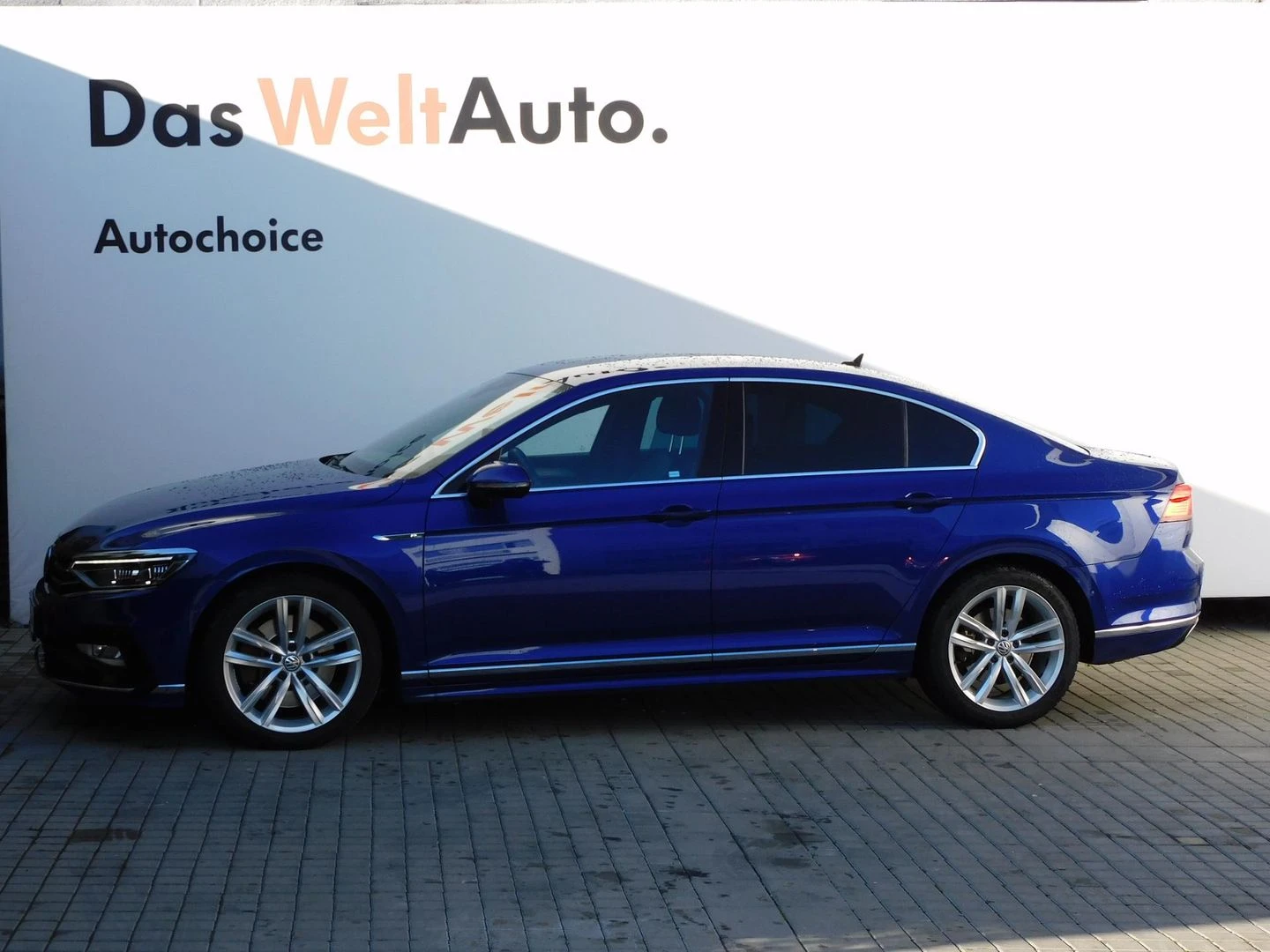 VW Passat Elegance 2.0TDI SCR 4MOTION - изображение 2