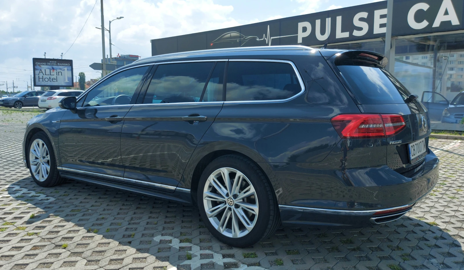 VW Passat 2.0Bi-TDI R-Line 125000 км - изображение 6