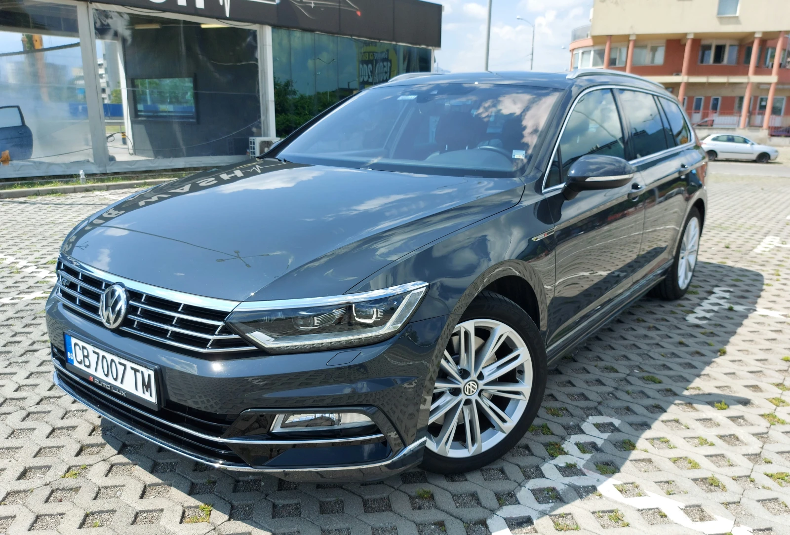 VW Passat 2.0Bi-TDI R-Line 125000 км - изображение 2