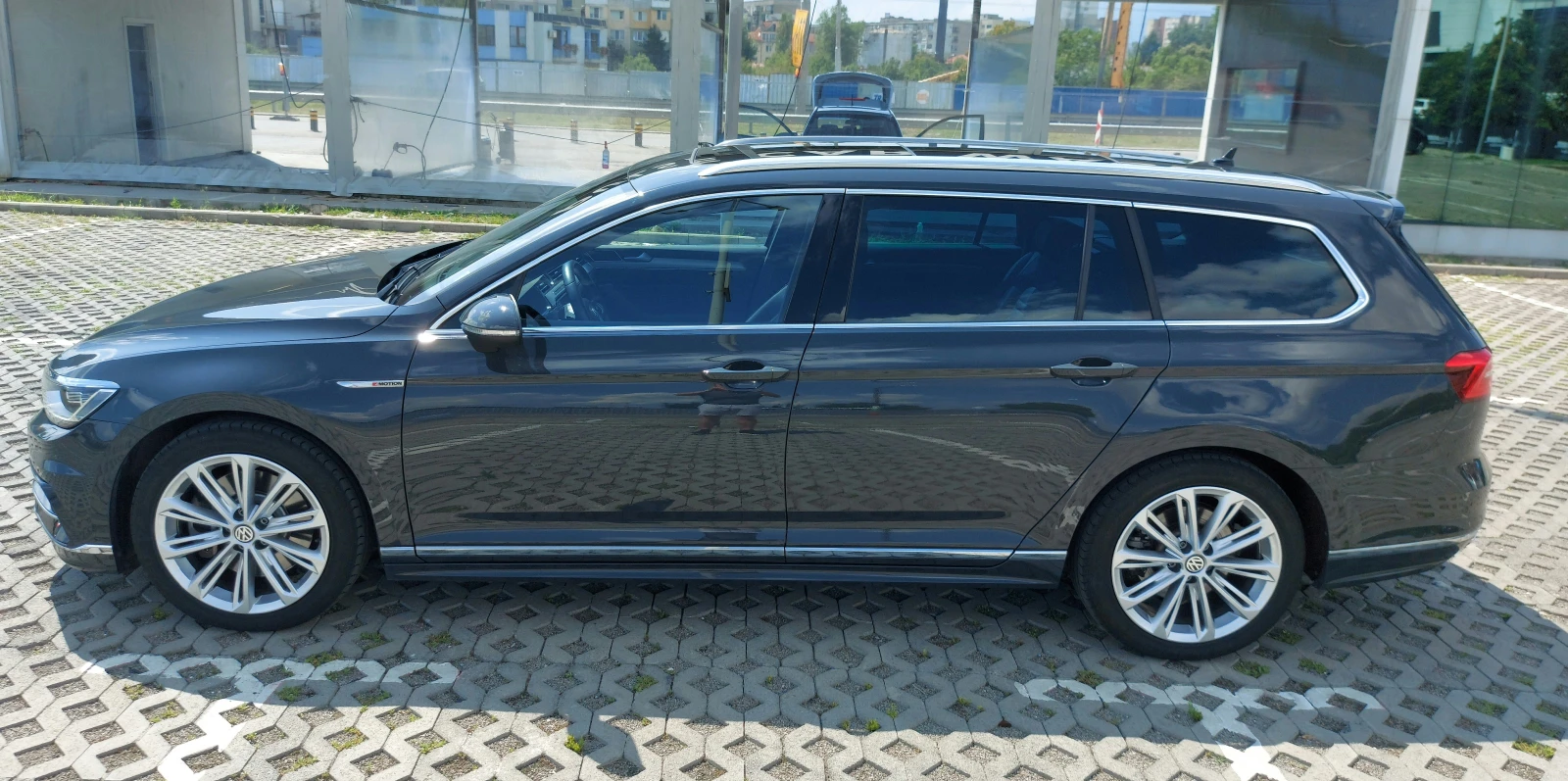 VW Passat 2.0Bi-TDI R-Line 125000 км - изображение 5