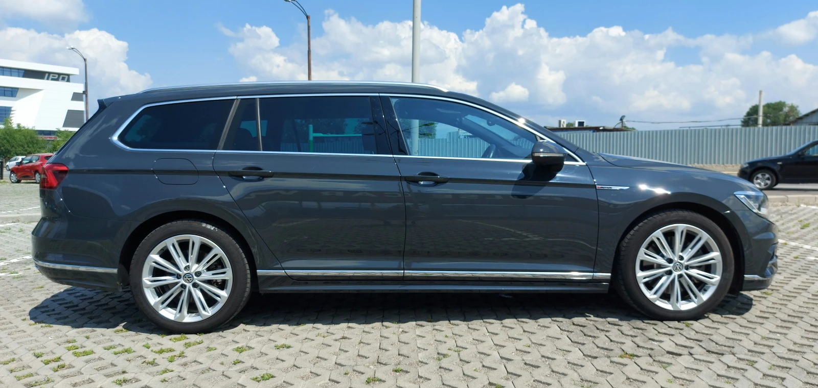 VW Passat 2.0Bi-TDI R-Line 125000 км - изображение 10