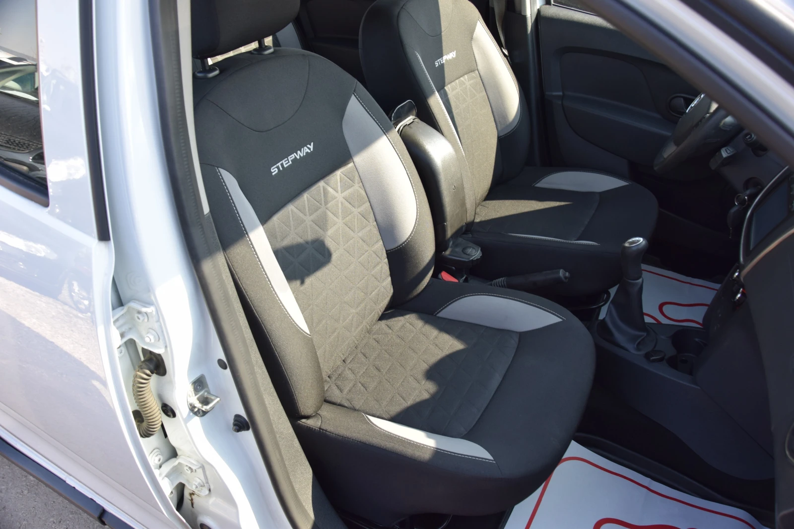 Dacia Sandero stepway | Mobile.bg   14