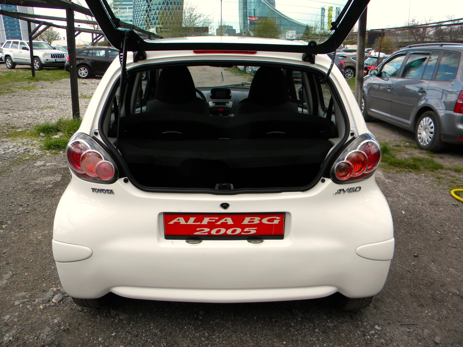 Toyota Aygo EURO5A* 1.0-NAVI-EURO5A*  - изображение 8