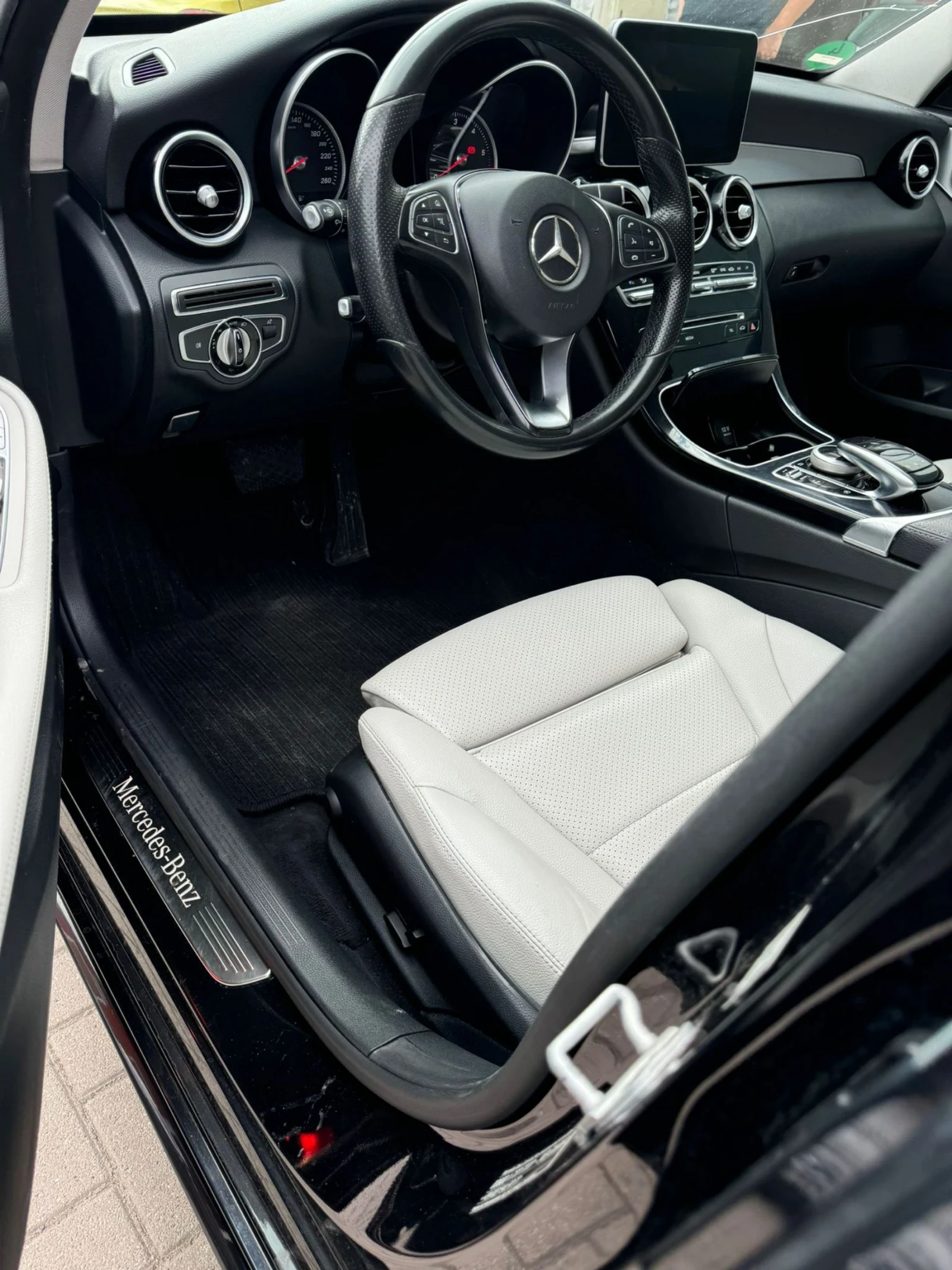 Mercedes-Benz C 250 Diamant Face AMG пакет  - изображение 10