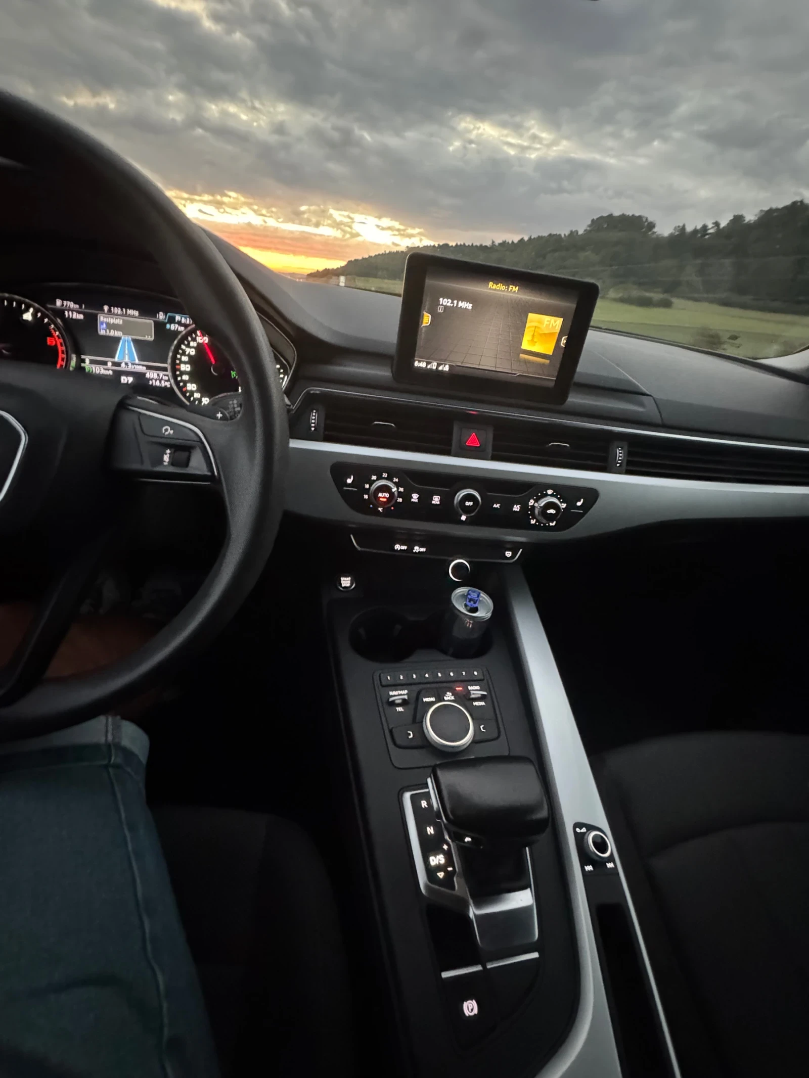 Audi A4 B9 2.0TDI Бартер - изображение 4