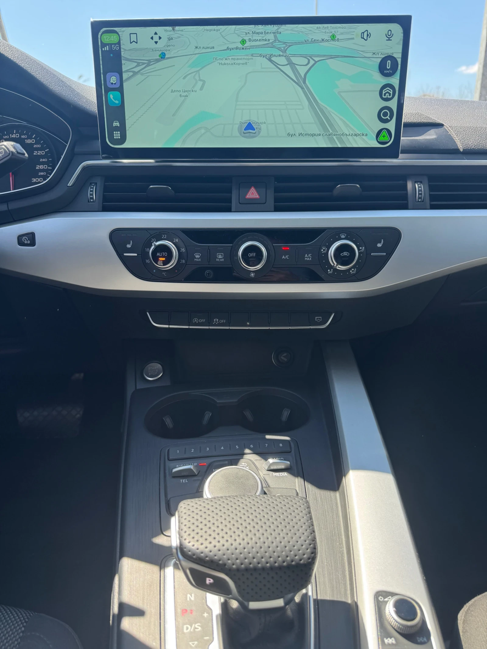 Audi A4 B9 2.0TDI Бартер, снимка 16 - Автомобили и джипове - 53848043