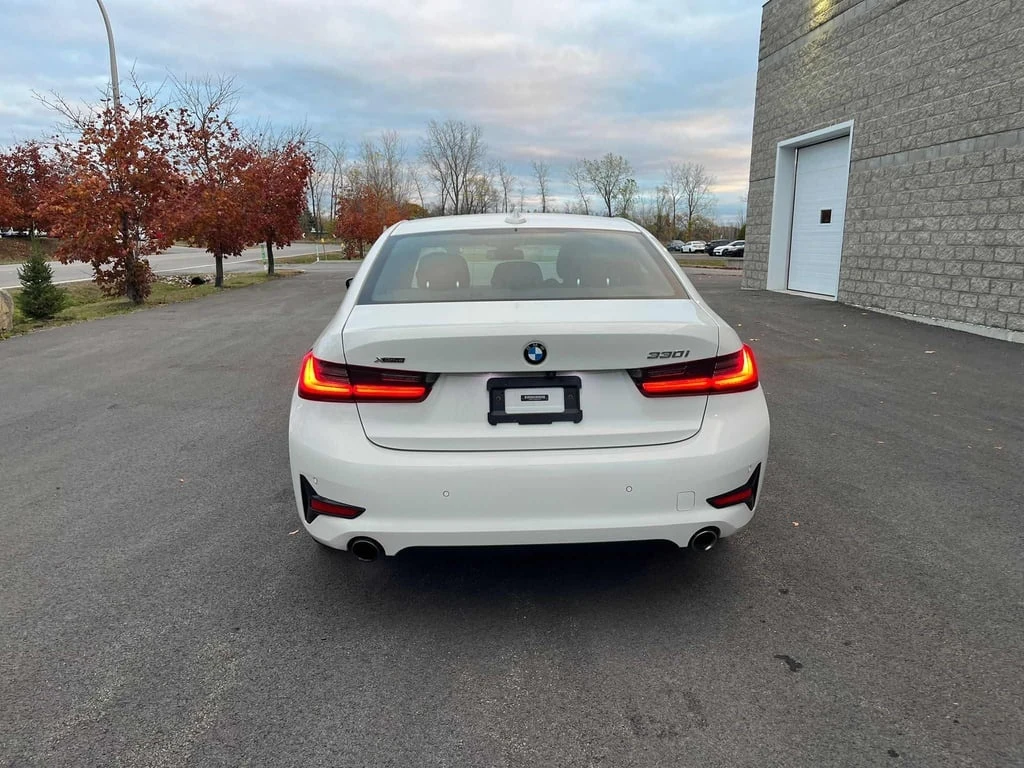 BMW 330 * xDrive * CARFAX *    | Mobile.bg   4