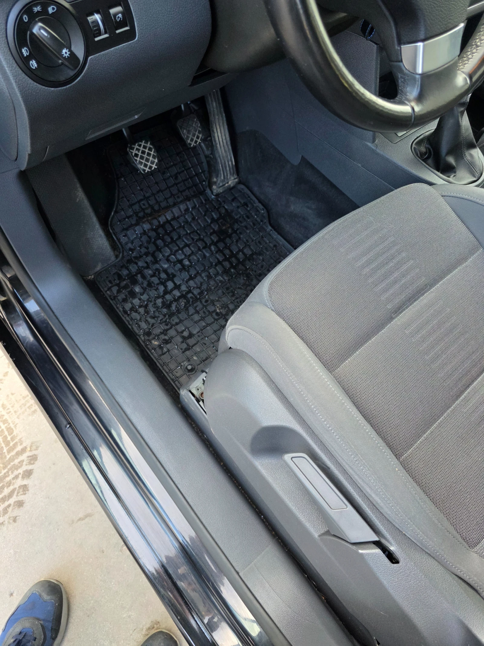 VW Touran 2.0 TDI BMM | Mobile.bg � ����������� 13