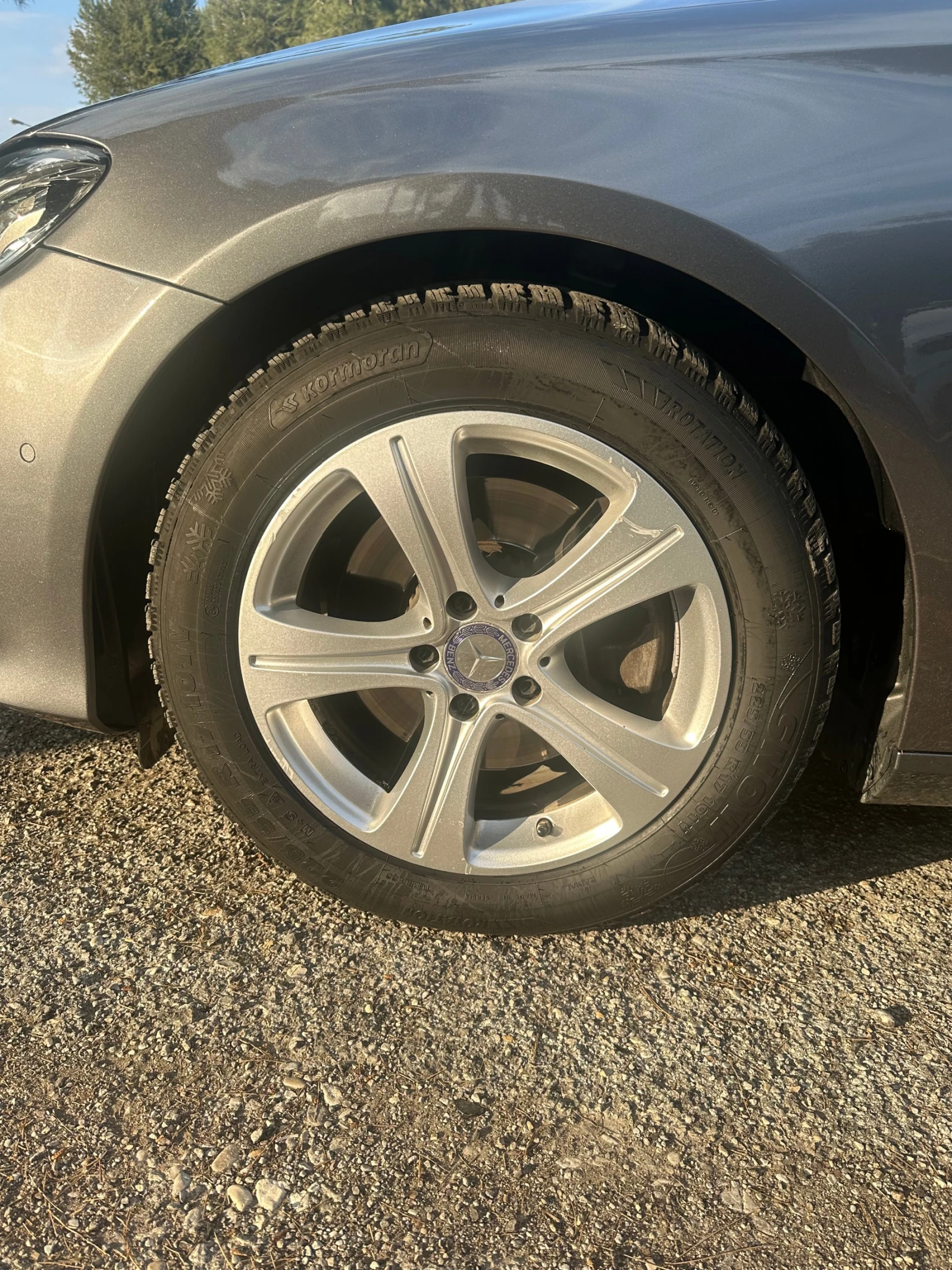 Mercedes-Benz E 200 4MATIC, снимка 4 - Автомобили и джипове - 54065611