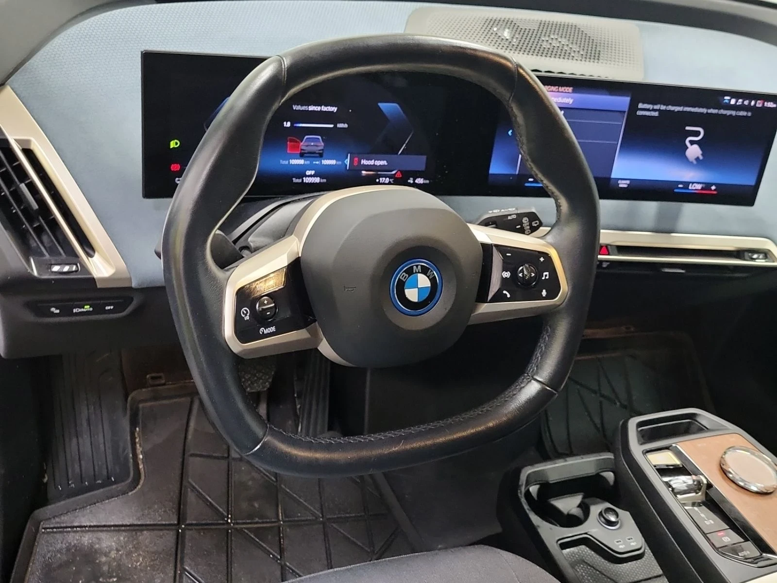 BMW iX Xdrive50* Harman/Kardon* 360View* CarPlay* Adaptiv, снимка 8 - Автомобили и джипове - 54204243