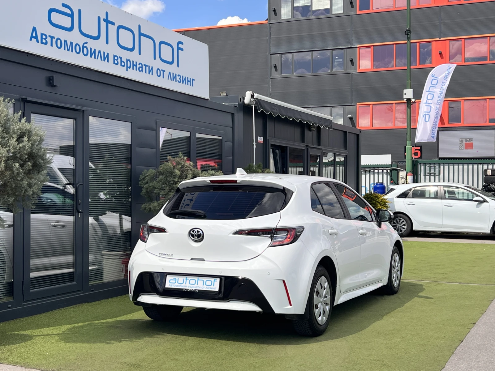 Toyota Corolla COMFORT/1.2D-4T/116k.c./6MT/ГАРАНЦИЯ, снимка 4 - Автомобили и джипове - 54414356