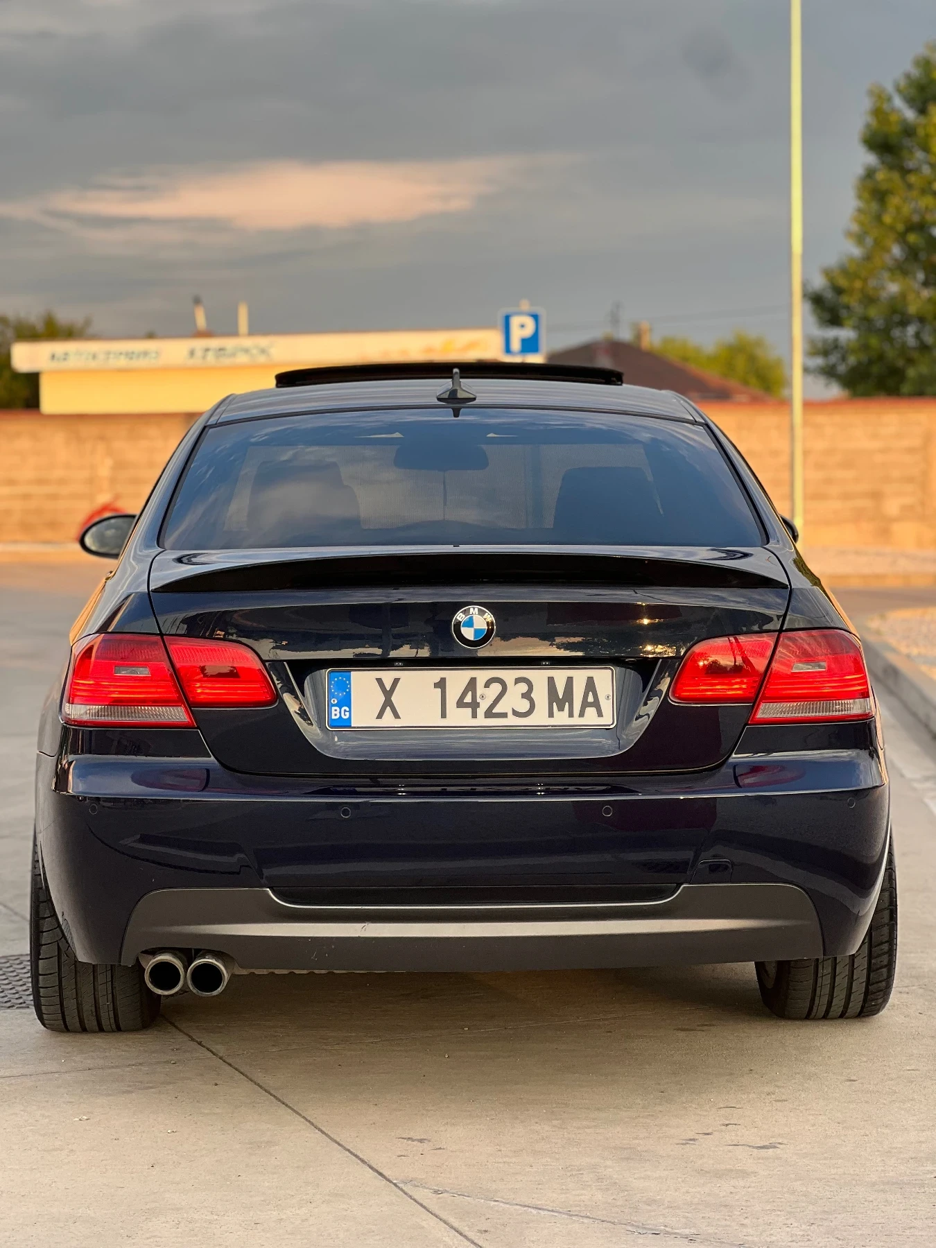 BMW 330