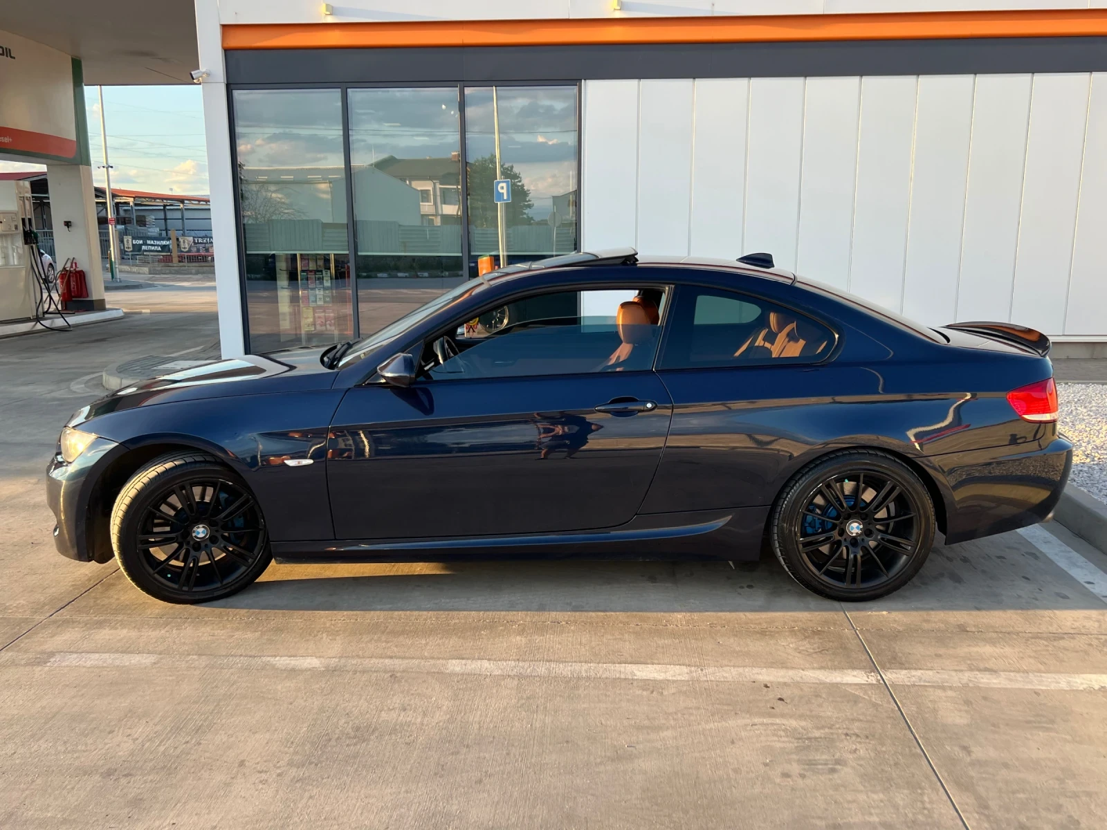 BMW 330, снимка 3 - Автомобили и джипове - 54896765