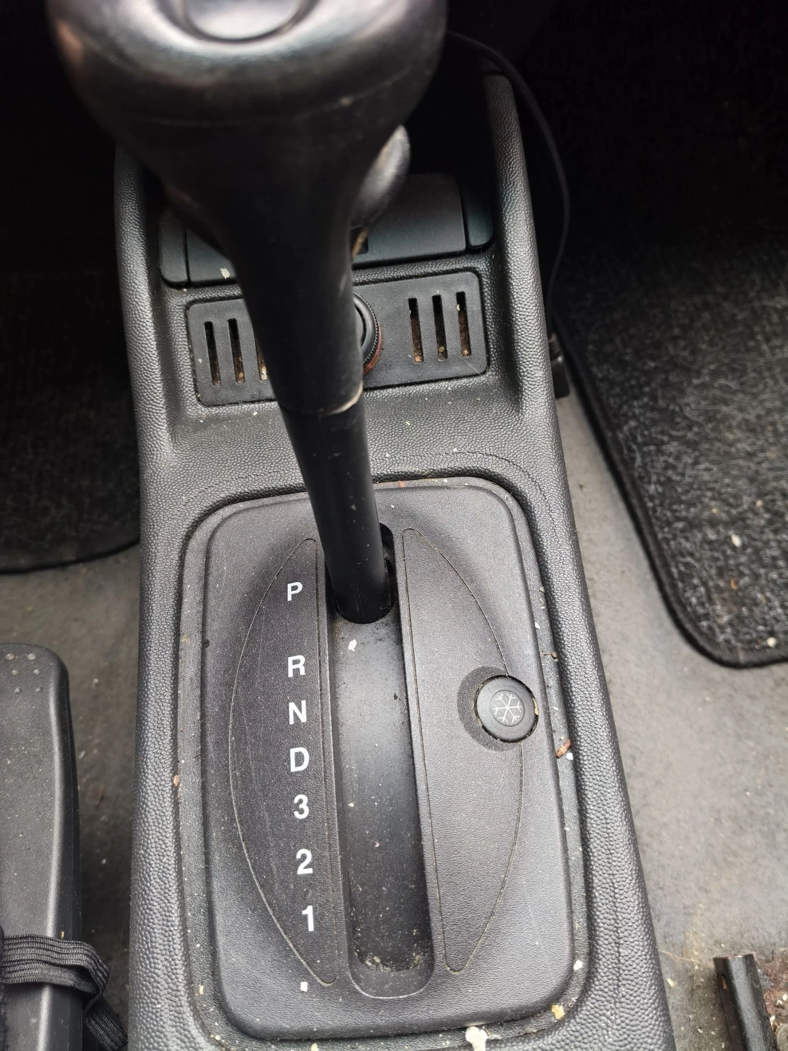 Opel Corsa C 1.4 avtomat comfort, снимка 9 - Автомобили и джипове - 55172120