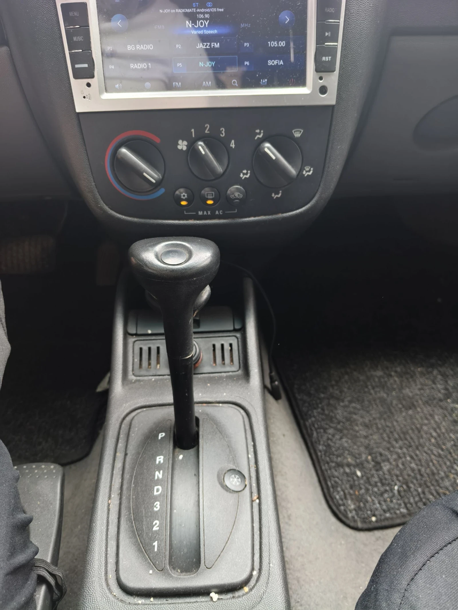 Opel Corsa C 1.4 avtomat comfort, снимка 7 - Автомобили и джипове - 55172120