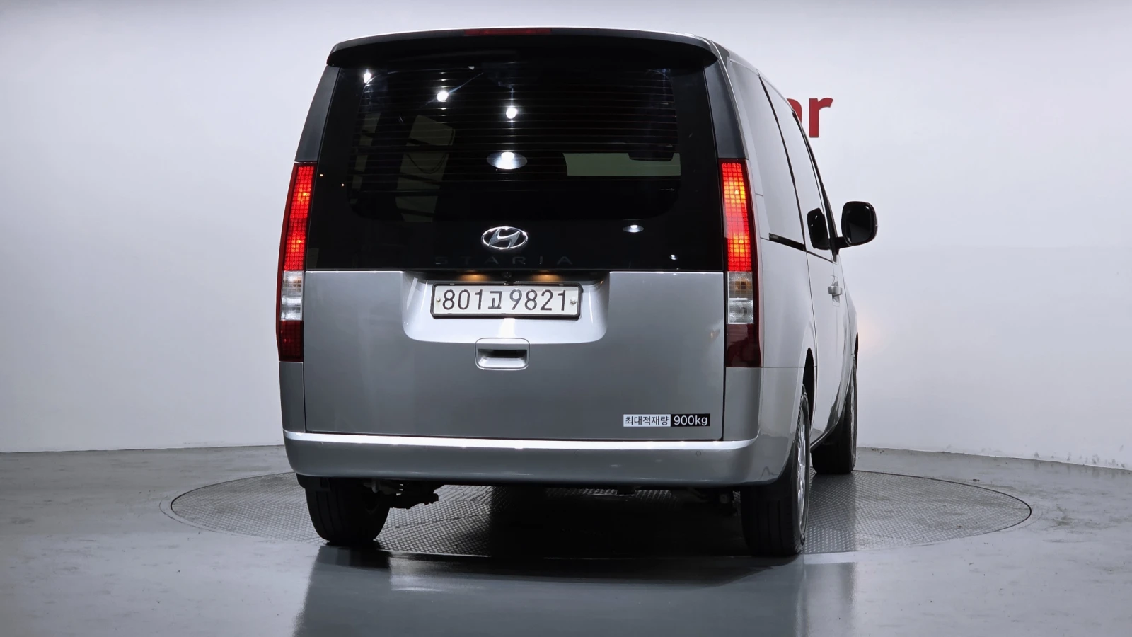 Hyundai Staria Modern* BLIND SPOT* ПОДГРЕВ ВОЛАН* КРАЙНА ЦЕНА, снимка 4 - Автомобили и джипове - 55386975