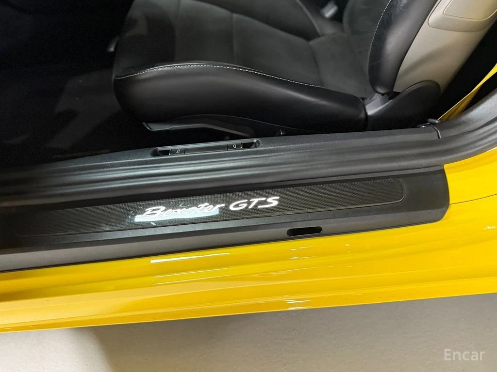 Porsche Boxster 4.0 GTS* CABRIO* ПОДГРЕВ* КАМЕРА* КРАЙНА ЦЕНА* , снимка 8 - Автомобили и джипове - 55431036