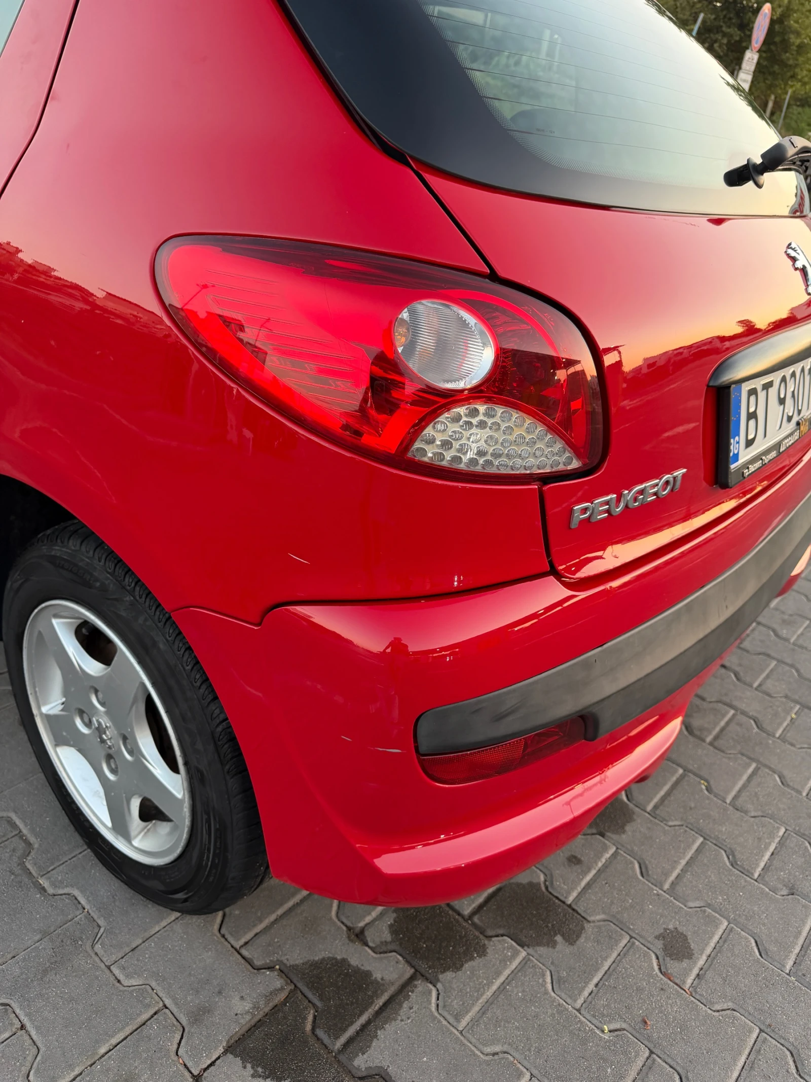 Peugeot 206 1.1i, снимка 10 - Автомобили и джипове - 55550422