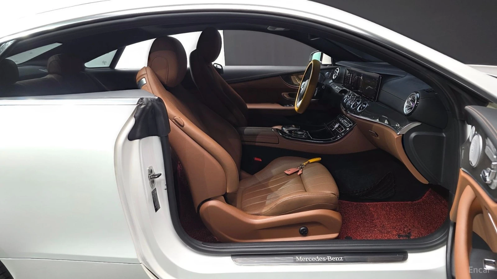 Mercedes-Benz E 450 4MATIC COUPE* HUD* ECS* 360* ПАНО* КОЖА* НАВИ, снимка 8 - Автомобили и джипове - 55606974