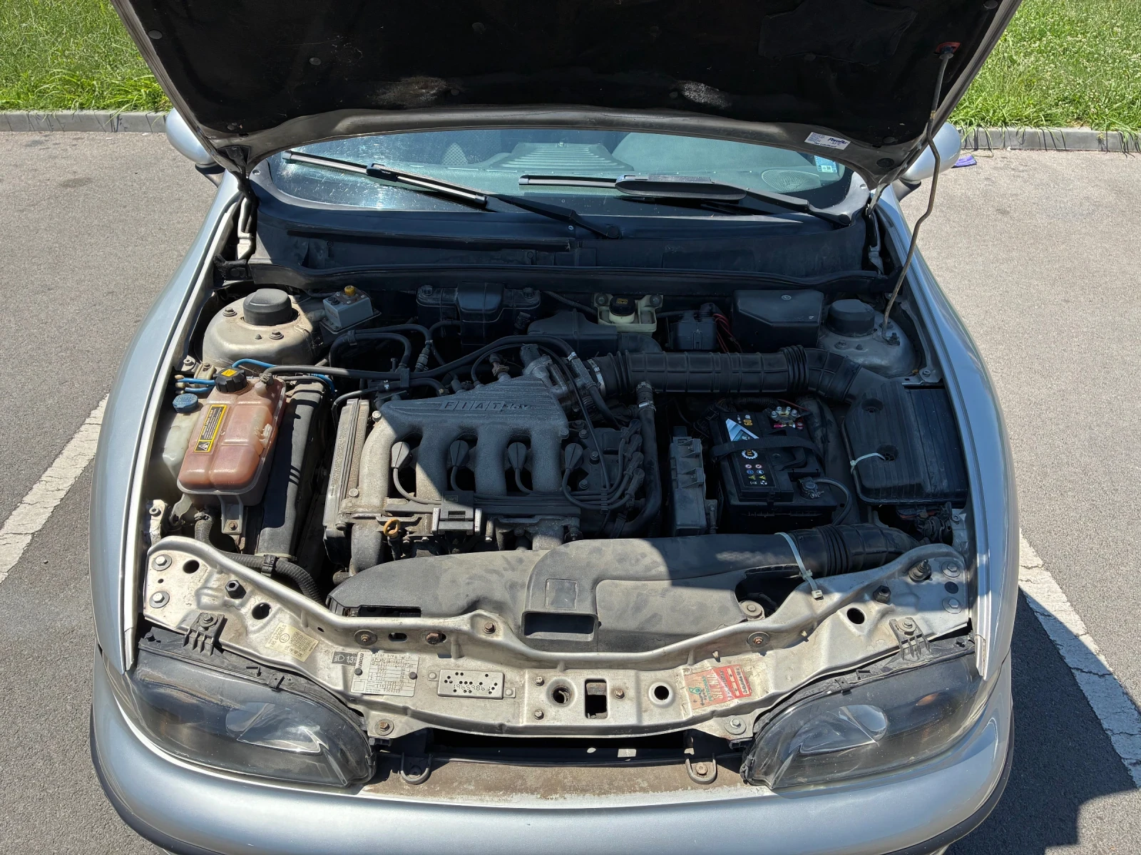 Fiat Marea 1.6 БЕНЗИН КЛИМАТИК 4ВРАТИ РЕГИСТРИРАНА ОБСЛУЖЕНА, снимка 9 - Автомобили и джипове - 55629896