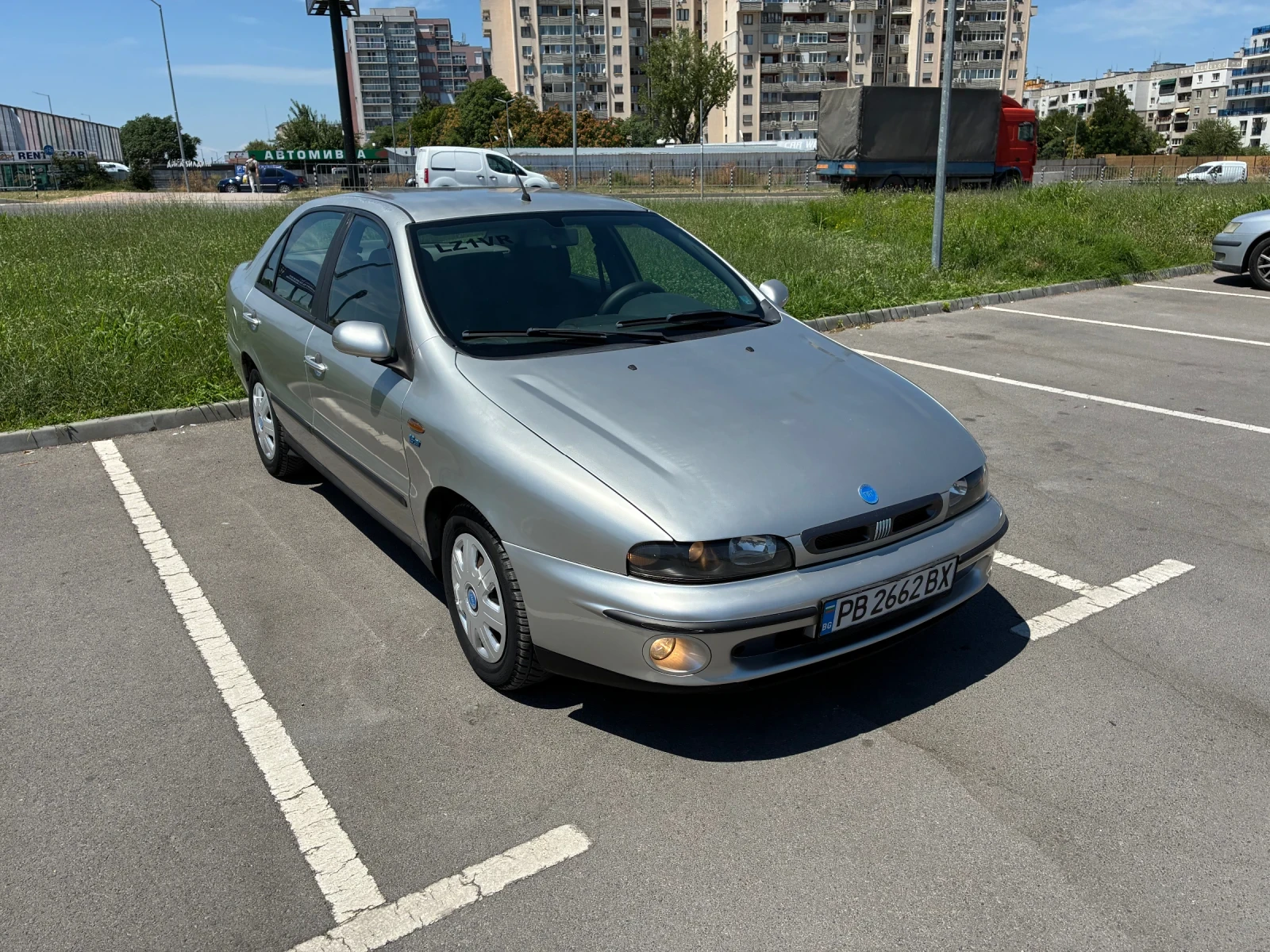 Fiat Marea 1.6 БЕНЗИН КЛИМАТИК 4ВРАТИ РЕГИСТРИРАНА ОБСЛУЖЕНА, снимка 6 - Автомобили и джипове - 55629896
