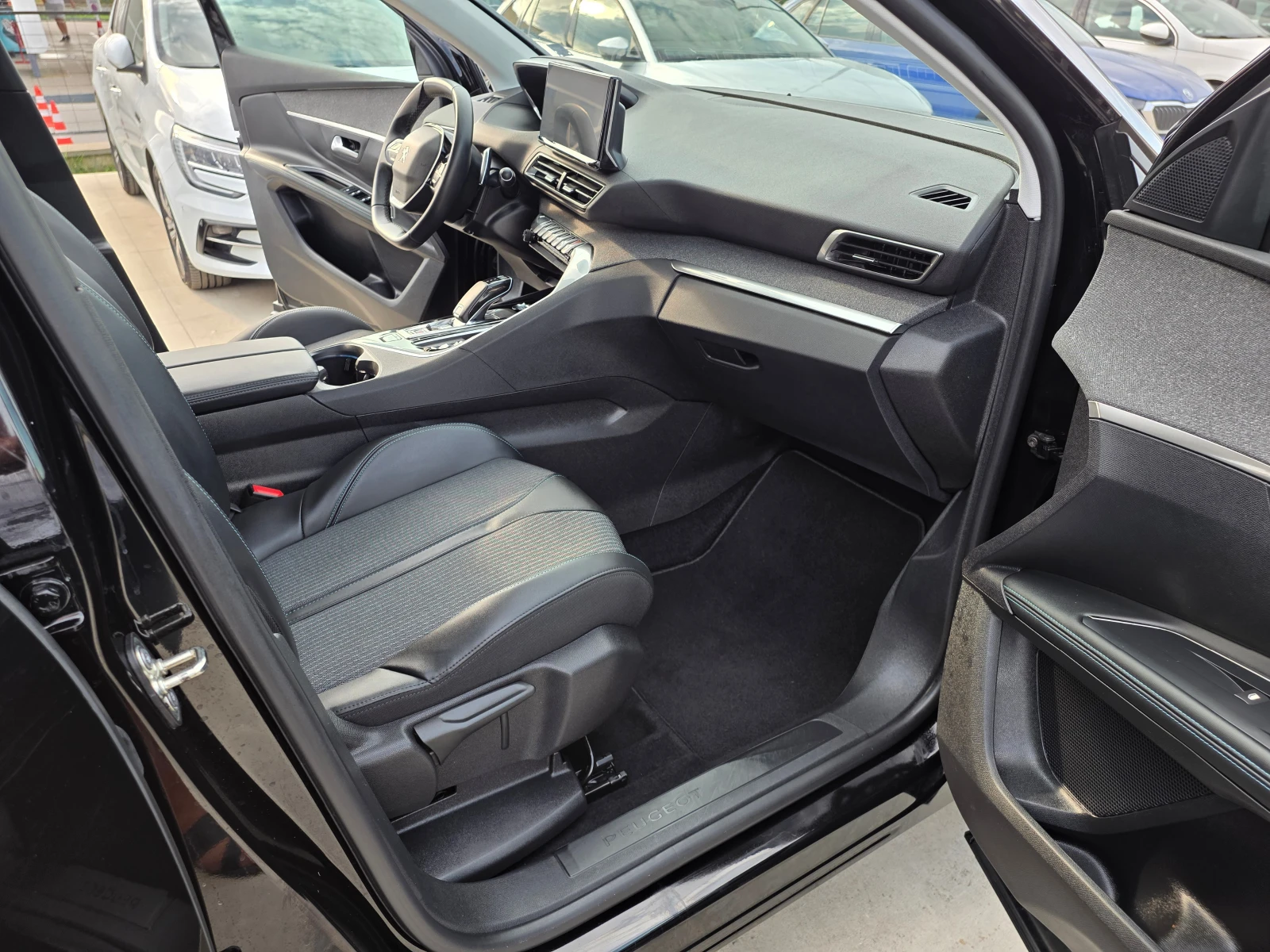 Peugeot 5008 С-Гаранция-7, м-А/Т-130кс, снимка 9 - Автомобили и джипове - 55929954